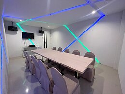 Bunjongburi Hotel