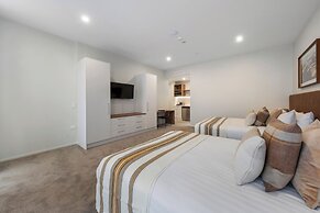Southwark Hotel & Apartments