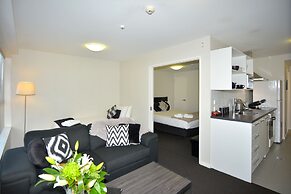 Southwark Hotel & Apartments