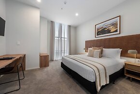 Southwark Hotel & Apartments