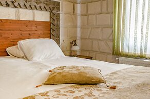 Ottoman Cave Suites