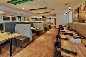 Holiday Inn Roswell by IHG