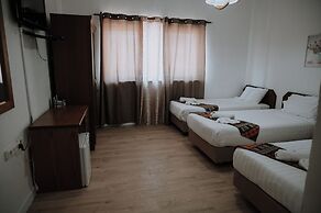 Victoria Hotel