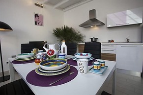 HomeHotels
