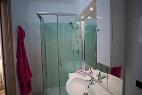 HomeHotels