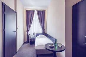 Hotel Niemcza SPA