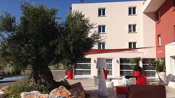 Kyriad Perpignan Sud
