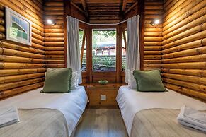 Under Milkwood Resort