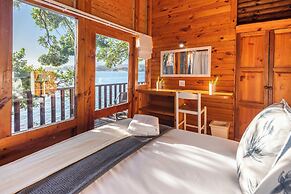Under Milkwood Resort
