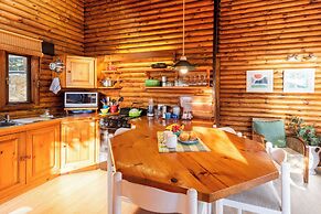 Under Milkwood Resort