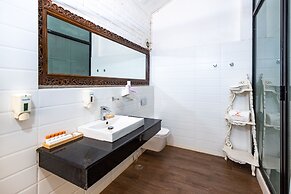 The Tamarind Hotel Anjuna, Goa