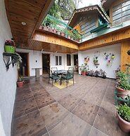 Hotel Mongas