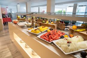 Hotel Seramar Comodoro Playa