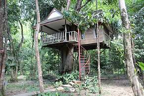 Baan Khao Sok Resort
