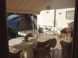 Hotel Akrotiri