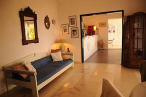 Hotel Akrotiri