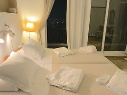 Hotel Akrotiri