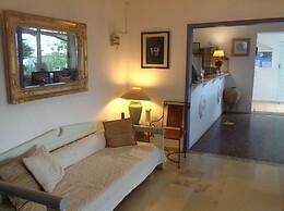 Hotel Akrotiri
