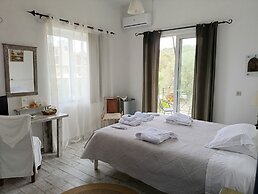Hotel Akrotiri