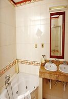 Muthu Silver Springs Hotel