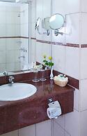 Muthu Silver Springs Hotel