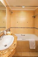 Muthu Silver Springs Hotel
