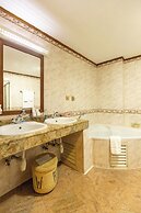 Muthu Silver Springs Hotel