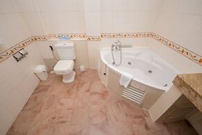 Muthu Silver Springs Hotel