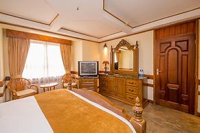 Muthu Silver Springs Hotel