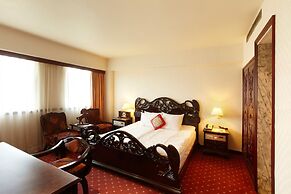 Emperor Hotel