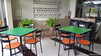 Palawan Palm Suites