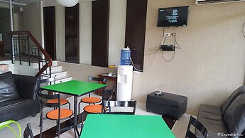Palawan Palm Suites