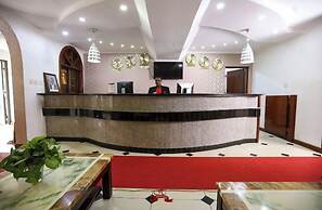 Hennessis Hotel