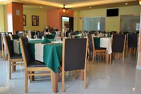Hostalia Hotel Expo & Business Class