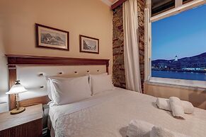 Aktaion Hotel