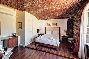 Aktaion Hotel