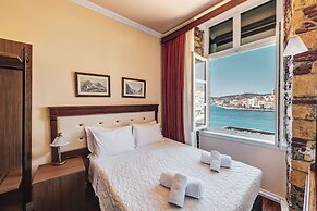 Aktaion Hotel