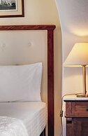 Aktaion Hotel