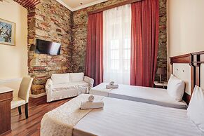 Aktaion Hotel