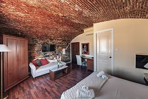 Aktaion Hotel