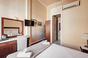 Aktaion Hotel