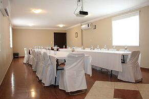 Del Marqués Hotel and Suites
