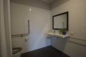 Seabreeze Hotel