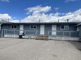 West Castle Motel