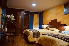 Las Brisas Centro Hotel