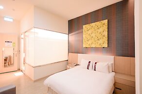 i-Deal Hotel
