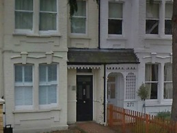 Kew Studios and Rooms