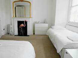 Kew Studios and Rooms