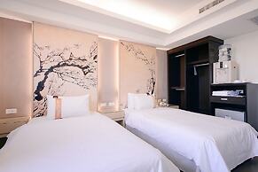 Kiwi Express Hotel - Kaohsiung Station