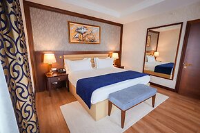 Wellborn Luxury Hotel